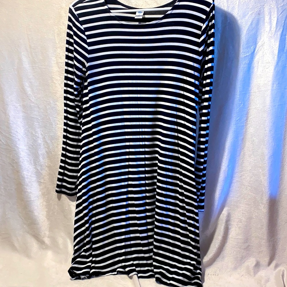 Long sleeve stripped dress
